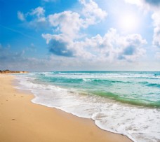 海天一色唯美大海海浪沙滩蓝天白云